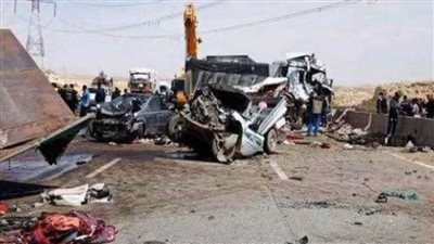 مصرع 17 شخصا فى حادث تصادم سيارة نقل بميكروباص أعلى الدائرى الأوسطى
