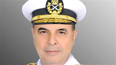 القوات البحرية تحتفل بعيدها بتنفيذ عدد من التشكيلات البحرية والجوية 