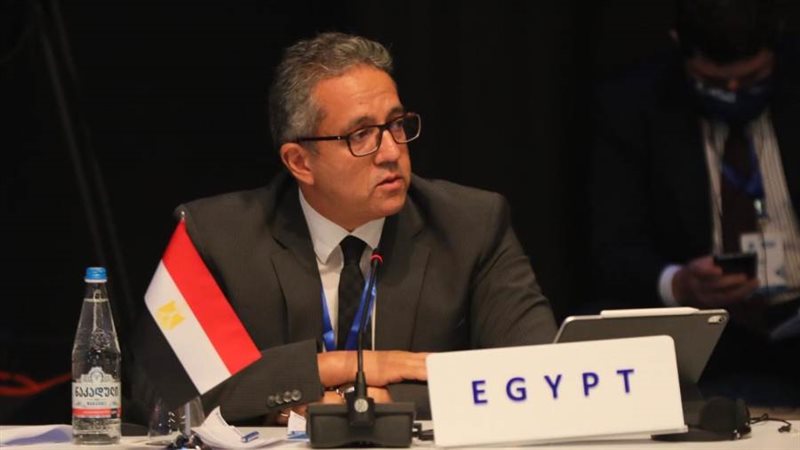 الدكتور خالد العناني