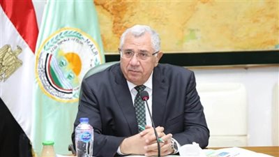 وزير الزراعة يبحث مع وفد رفيع المستوى للإيفاد المشروعات المشتركة وآفاق التعاون (صور)