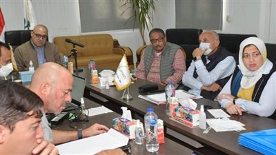 وزير الإسكان يعقد اجتماعا بمقر جهاز مدينة العلمين الجديدة لمتابعة 