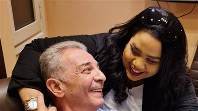 شيماء سيف تغازل محمود حميدة: بحبه من طرف واحد وهو حبني من أول نظرة