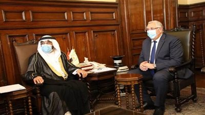 وزير الزراعة يبحث مع رئيس العربية للاستثمار والإنماء الزراعي زيادة فرص التعاون بين الجانبين (صور)