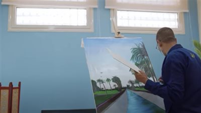 سجناء بدرجة فنانين.. شاهد معرض الرسومات بمركز التأهيل والإصلاح