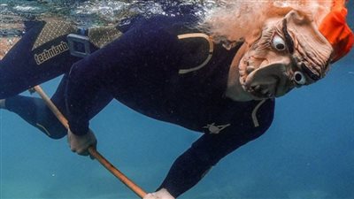 رعب تحت الماء.. غطاسون فى لبنان يحتفلون بالهالوين فى قاع البحر.. صور