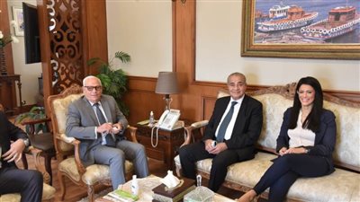 محافظ بورسعيد يستقبل وزيرا التعاون الدولي والتموين والتجارة الداخلية