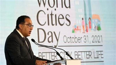  مدبولي: يجب أن نعمل معا من أجل تحفيز استدامة ومرونة المدن بالتوسع بالبناء الأخضر والمساحات الخضراء المفتوحة واستثمار الطاقاتالمتجددة