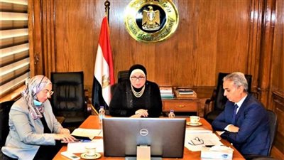 وزيرة التجارة: ندعم حق فلسطين في الحصول على صفة مراقب بمنظمة التجارة العالمية (صور)