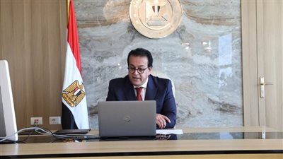 د. خالد عبدالغفار يرأس اجتماع مجلس إدارة معهد تيودور بلهارس (صور)