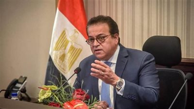 عاجل | د. خالد عبدالغفار يبحث آلية زيادة أعداد الفرق الطبية بالحجر الصحي (صور)