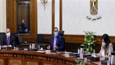 رئيس الوزراء يتابع موقف تنفيذ مشروعات العاصمة الإدارية وممشى أهل مصر (صور)