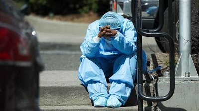 أستاذ أدوية: الإيدز قتل الملايين.. وقلة ربحية اللقاحات سبب ظهور كورونا