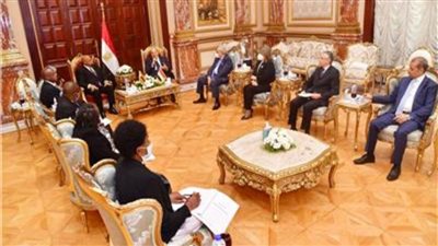 رئيس مجلس الشيوخ يستقبل رئيس برلمان زيمبابوي