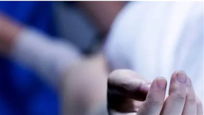 فتاة تتقدم ببلاغ تتهم زوج والدتها بالتحرش بها بموافقة والدتها 