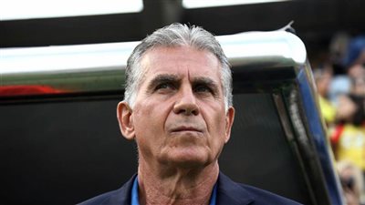 تفاصيل إصابة كارلوس كيروش.. وإصراره على حضور المؤتمر الصحفي في برج العرب