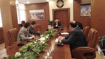 محافظ بورسعيد يستقبل ممثلي بنك مصر في إطار التعاون بين المحافظة والبنك