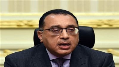 رئيس الوزراء يتفقد مركز تأهيل ذوي الاحتياجات الخاصة في الخارجة