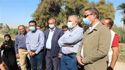 وزير الري يتابع موقف تنفيذ مشروعات الموارد المائية في الفيوم (صور)