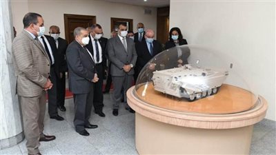 وزير الإنتاج الحربي يتفقد الاستعدادات النهائية لمنتجات الوزارة المزمع عرضها بـ