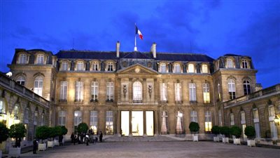 اغتصاب جندية.. فضحية جنسية في قصر الإليزيه بفرنسا