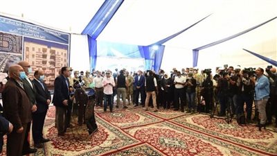 مدبولي: خطة طموحة لرفع كفاءة كل الأحياء السكنية القديمة القائمة داخل السويس (صور)