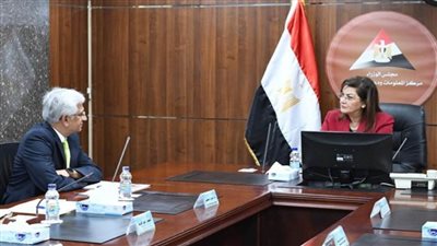 وزيرة التخطيط تبحث سبل التعاون مع وفد البنك الدولي (صور)