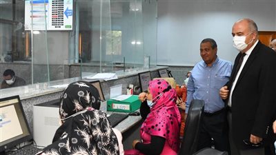 محافظ قنا يجري جولة تفقدية لمتابعة المشروعات الخدمية بقفط 