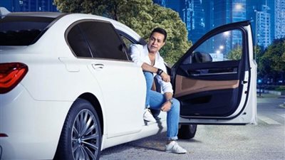 العالمي حكيم يغني للعيد الوطنى للإمارات 2 ديسمبر