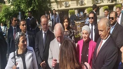 الأمير تشارلز يطلع على مشروعات الشباب المصري في الاستدامة البيئية (صور)