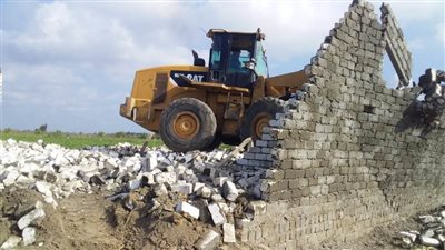 محافظ بورسعيد،:استمرار حملات إزالة التعديات بجنوب بورسعيد