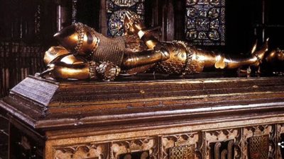 علماء يكشفون النقاب عن لغز قبر إدوارد وودستوك «الأمير الأسود» 