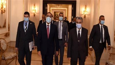 رئيس الوزراء يشهد الاحتفال بالعيد الأول للطاقة النووية (صور)