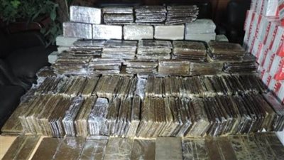 سقوط أفراد تشكيل عصابى بحوزتهم 500 طربة حشيش بقيمة 5 ملايين جنيه فى الجيزة