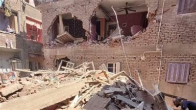 إصابة شخصين فى سقوط أجزاء من عقار بالإسكندرية