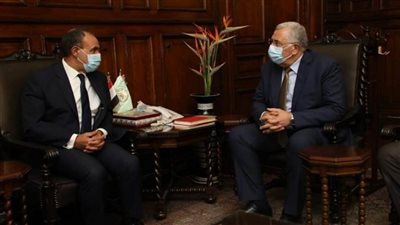 وزير الزراعة يلتقي مساعد وزير الخارجية في مستهل عمله سفيرا لمصر ببروكسل (صور)