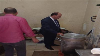 ضبط 2000 عبوة جبن بمصنع يستخدم خامات منتهية الصلاحية في طنطا