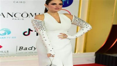 على رأسهم درة ونسرين أمين.. نجوم الفن يتألقون على ريد كاربيت مهرجان القاهرة السينمائي في يومه الخامس | صور 