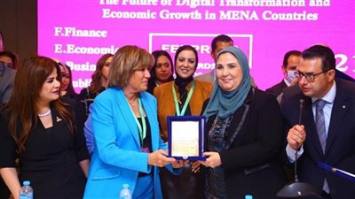 وزيرة التضامن: نتبنى سياسات وبرامج جديدة للتخفيف من حدة الفقر متعدد الأبعاد (صور)