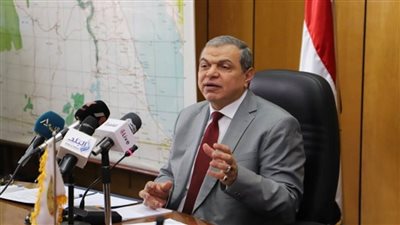 القوى العاملة: حصر 5788 عاملا غير منتظم لرعايتهم اجتماعيا وصحيا في قنا