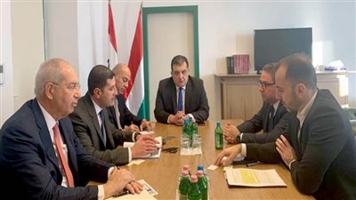 رئيس اقتصادية قناة السويس يلتقي مسئولي وزارة التجارة للتعريف بالفرص الاستثمارية للمنطقة الاقتصادية (صور)