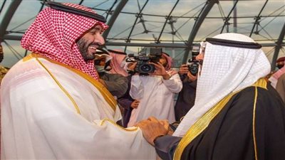ولي العهد السعودي يغادر الكويت بعد جولة خليجية