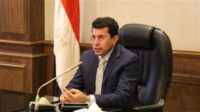 وزير الرياضة ينهىء منتخب مصر بالتأهل إلى نصف نهائي كأس العرب 