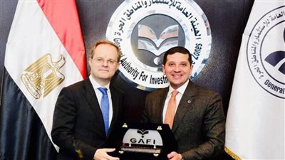 رئيس هيئة الاستثمار يبحث مع السفير البريطاني بالقاهرة تعزيز العلاقات الاستثمارية (صور)