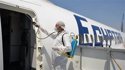 الطيران: تكثيف الإجراءات الاحترازية وعمليات التعقيم بمطار القاهرة لمواجهة فيروس كورونا ومتحوراته (صور)