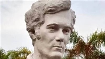 شهيرة:اختيار يوم النصر ببورسعيد لافتتاح تمثال محمود ياسين: احترام لمشواره