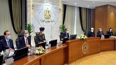 رئيس الوزراء يترأس أول اجتماع للحكومة بكامل هيئتها في مقر مجلس الوزراء بالعاصمة الإدارية الجديدة (صور)