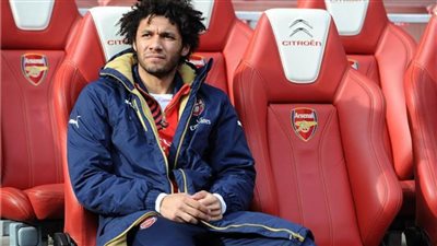التشكيل الرسمي.. النني على مقاعد البدلاء في مباراة أرسنال وليستر سيتي
