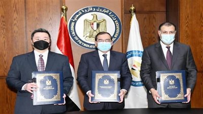 بقيمة 3.5 مليار دولار.. وزير البترول يوقع اتفاقية جديدة مع أباتشي الأمريكية (صور)