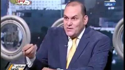 تأجيل محاكمة أيمن منصور ندا بتهمة سب وقذف الإعلاميين لـ٢٦ يناير