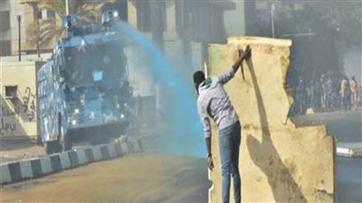 وكيل وزارة الصحة السودانية يستقيل احتجاجًا على اقتحام المستشفيات والعنف ضد المتظاهرين